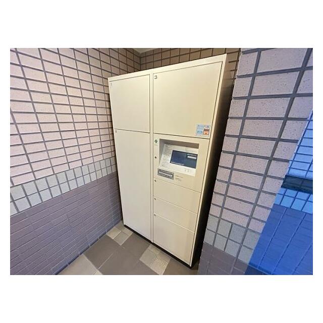 宅配ボックス完備