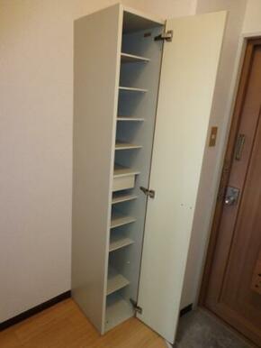 シューズボックス