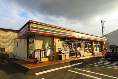 セブンイレブン福山曙店