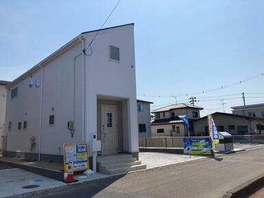 未来を鮮やかに彩る住まい（2号棟）