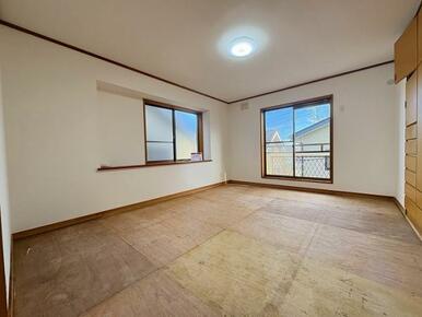 2階和室　畳調整前