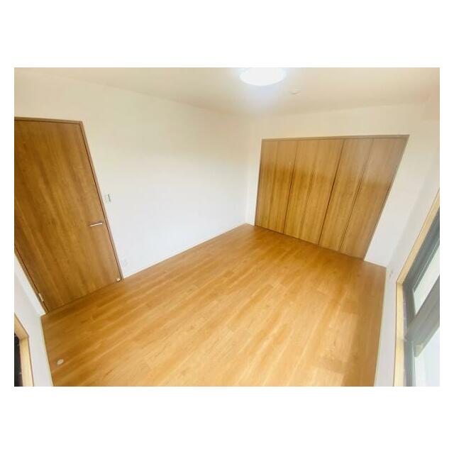 2階東側洋室約8.0帖（2）