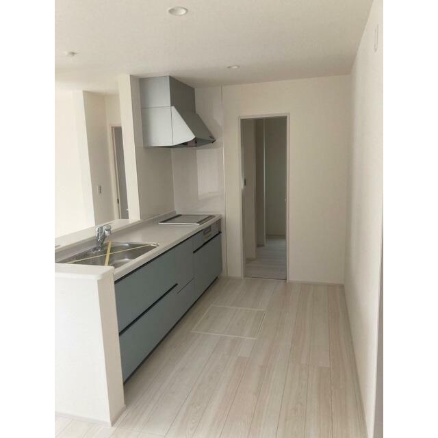 火を使わないIHクッキングヒーターは火災予防、地震対策の観点からも◎（1号棟）