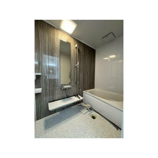 お風呂新品交換済み。