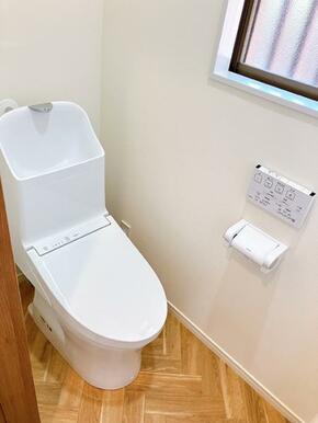 「トイレ」新品交換済みです