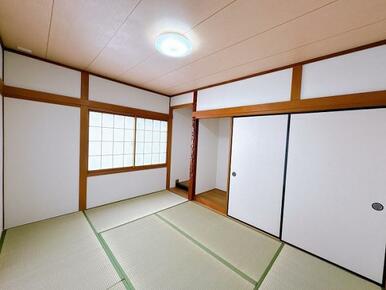 「和室」約６帖のお部屋です