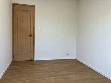 洋室5帖　子供部屋等に使えます