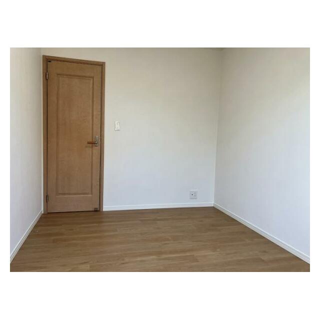 洋室5帖　子供部屋等に使えます