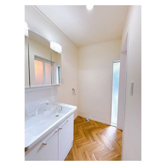 「脱衣所」洗面台は新品交換済みです