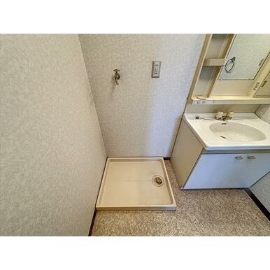 洗濯機も洗面に置けます