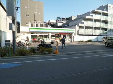 ファミリーマートかわだ多摩川二丁目店