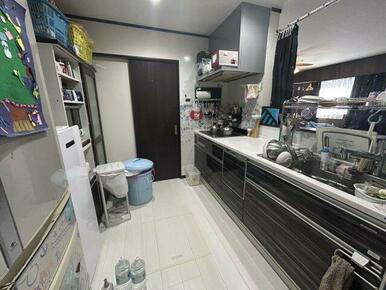 キッチンでお料理をお楽しみください