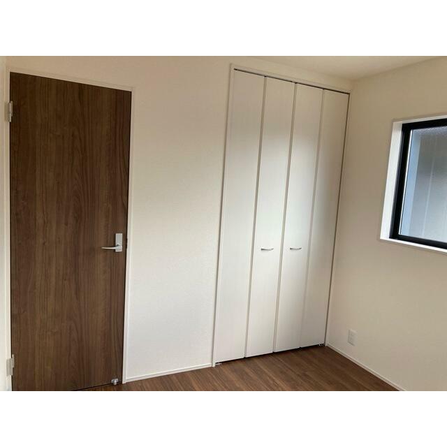 ベッドやイスでの生活で膝に難ありの方でも過ごしやすい（2号棟）