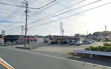 セブンイレブン新城川田店