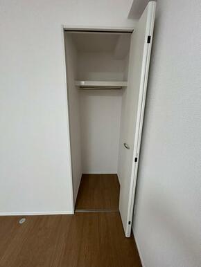 洋室収納（2）