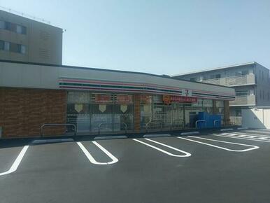 セブンイレブン横浜鴨居５丁目店