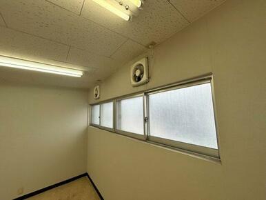 換気もできる窓