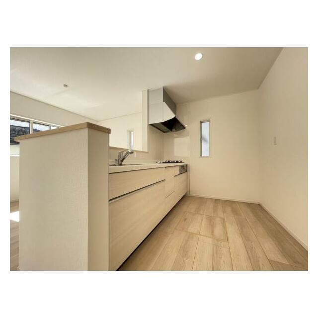 リビングの様子を見ながら家事ができるので小さなお子さまがいるご家庭も安心です＾＾