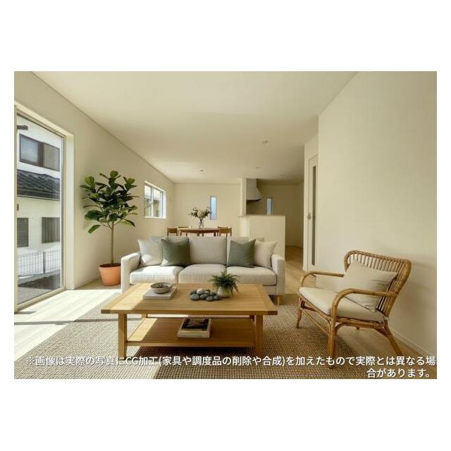 開放感のあるゆとりあるリビング。採光にもこだわった居心地の良い空間です♪