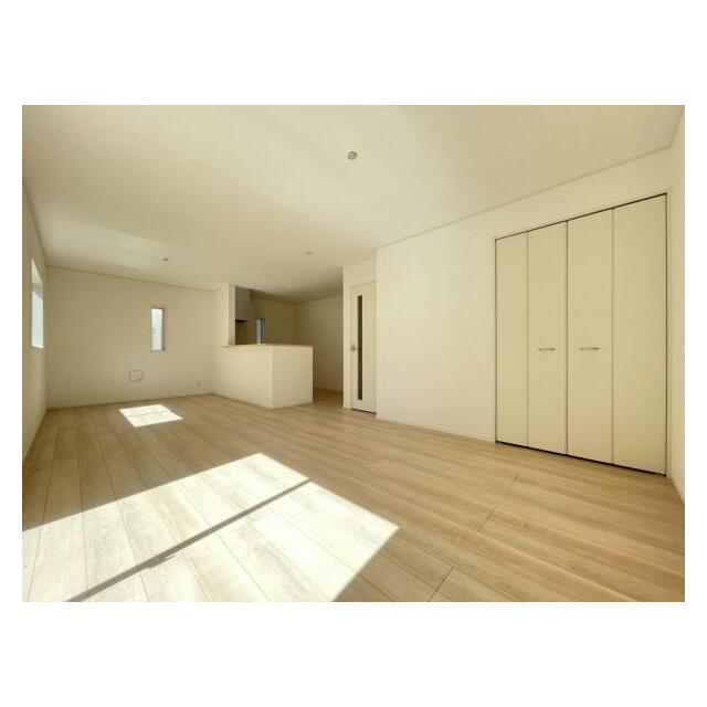 リビングは家族みんなが集まり何気ない出来事も気軽に話せる明るい空間＾＾