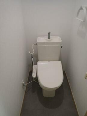 ウォシュレット完備（同建物別室の参考写真です）
