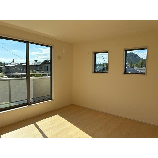 お持ちの家具の配置を考えると洋室のお部屋が暮らしやすいという方に（1号棟）