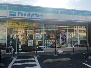 ファミリーマート 小倉中津口店