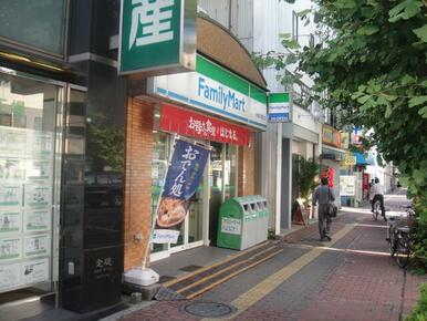 ファミリーマート本蓮沼駅前店