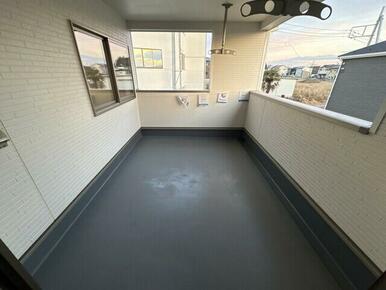 ２号棟　バルコニー