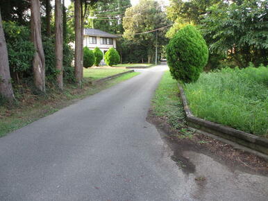 全面道路から公道への接続北方向です。