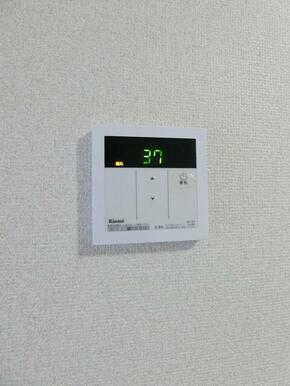 ★給湯器の温度調整可能です★