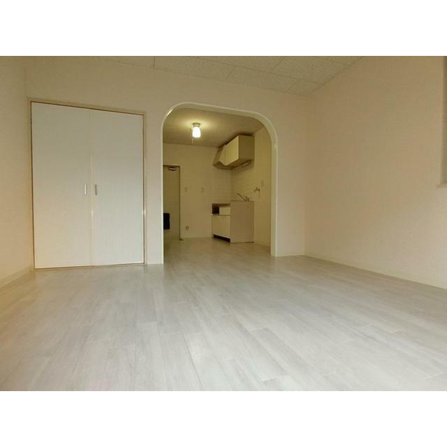 ★白を基調とした明るい居室です★