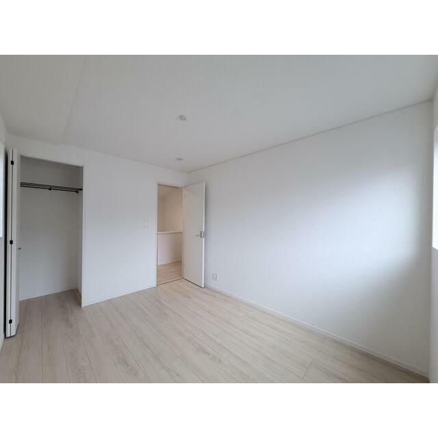 多目的に活用できる洋室