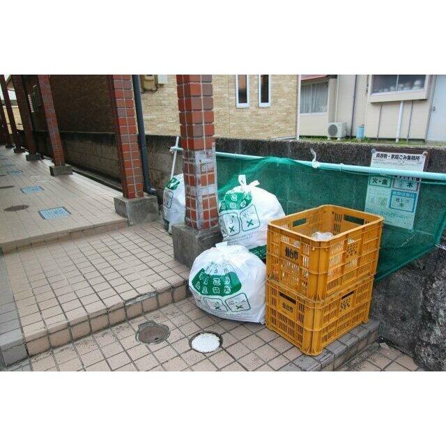 敷地内ごみ置場