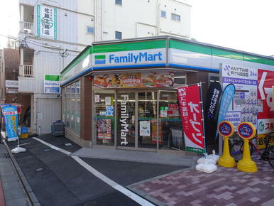 ファミリーマート富士見ヶ丘駅南店