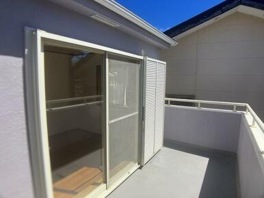 2階東側洋室　バルコニー