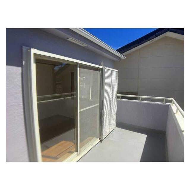 2階東側洋室　バルコニー