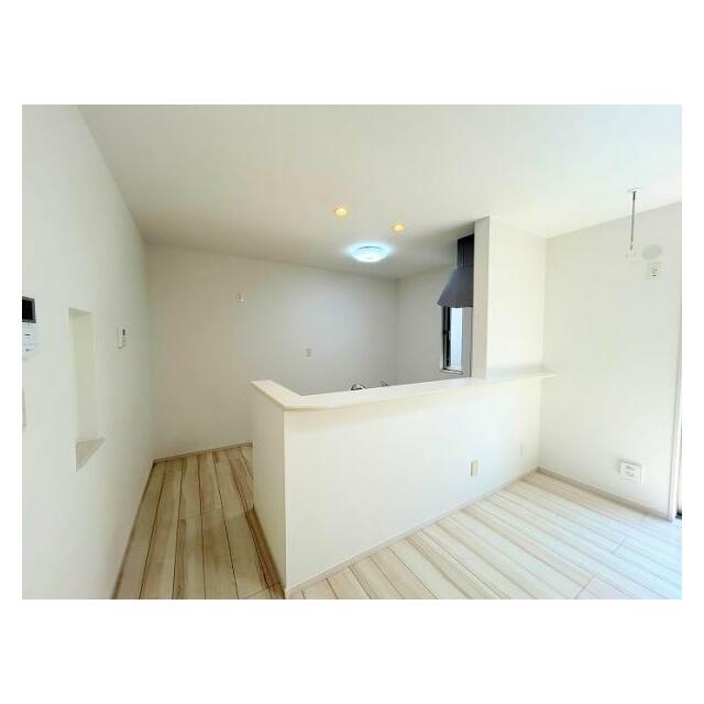 キッチン 別角度から