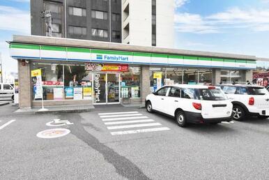 ファミリーマート砺波市役所前店