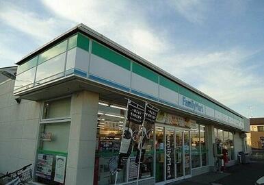 ファミリーマート川越府川高畑店