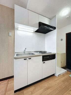 システムキッチン（2口ガスコンロ・グリル付）