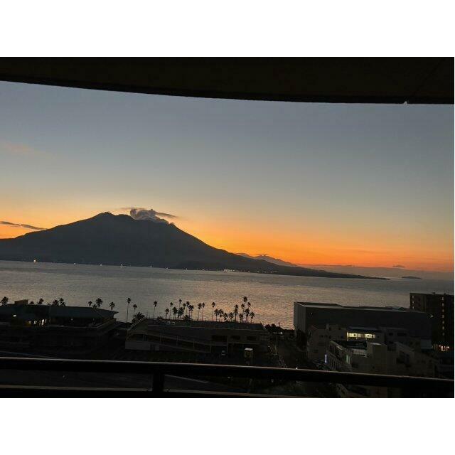 夕日や夜景、夏は花火なども楽しめます♪