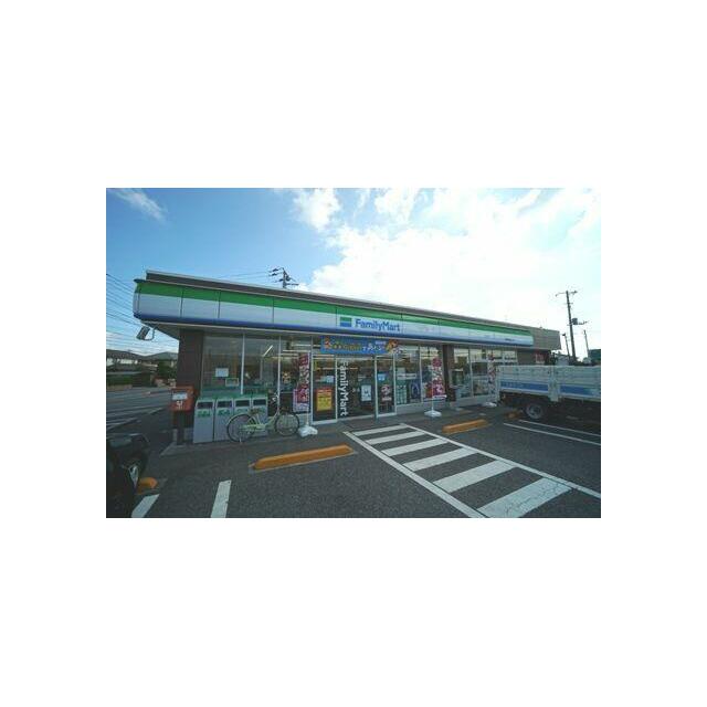 ファミリーマート市原潮見通り店まで徒歩５分（３５０ｍ）です◎