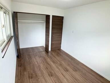 2階南西側洋室　収納