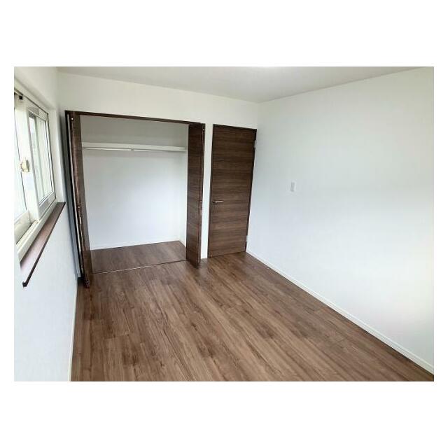 2階南西側洋室　収納