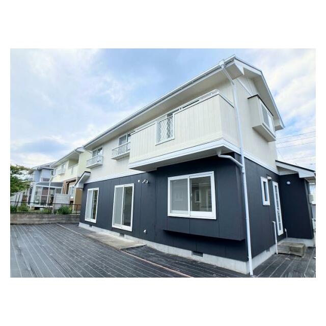 外壁屋根は全面塗装を実施しておりますので5年から10年間はメンテナンスの手間がかからず安心です