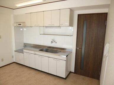 システムキッチンIH2口