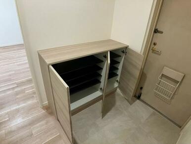 履物を多く収納できるシューズボックスがあります