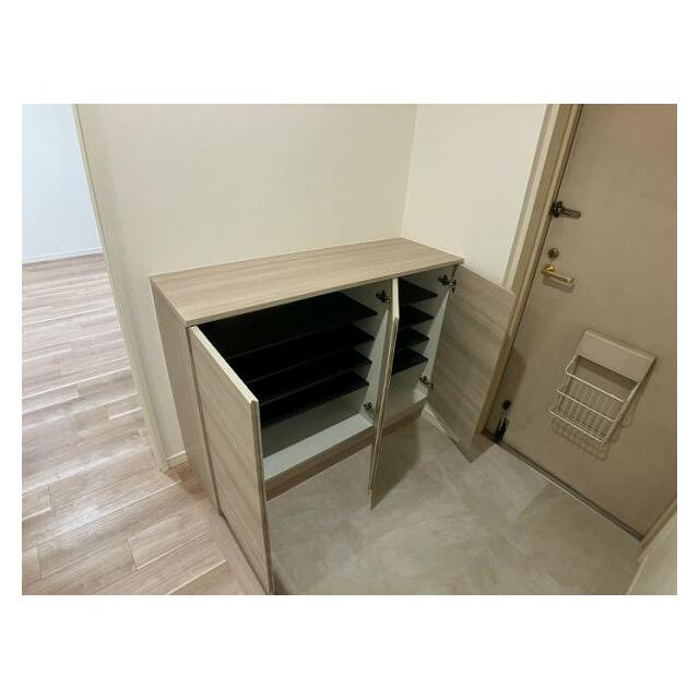 履物を多く収納できるシューズボックスがあります