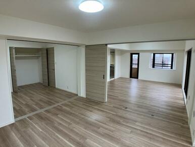 LDKと8帖洋室、6帖洋室は好みに合わせて間仕切ることができます